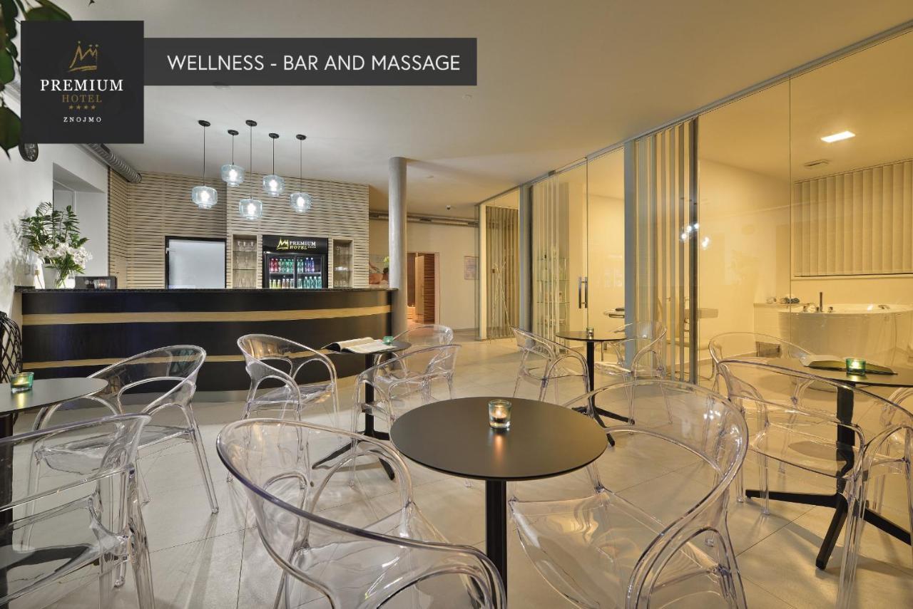 Premium Wellness & Wine Hotel Зноймо Екстериор снимка