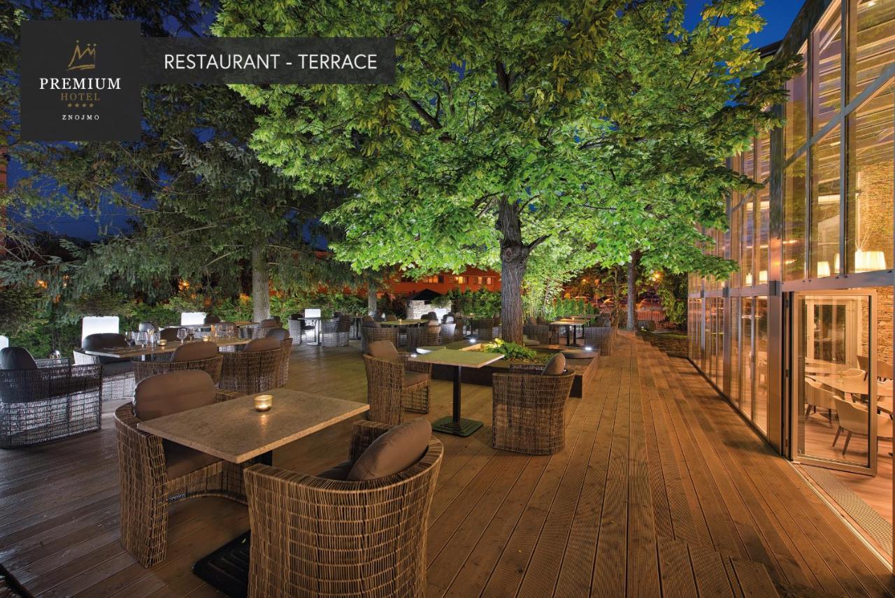 Premium Wellness & Wine Hotel Зноймо Екстериор снимка